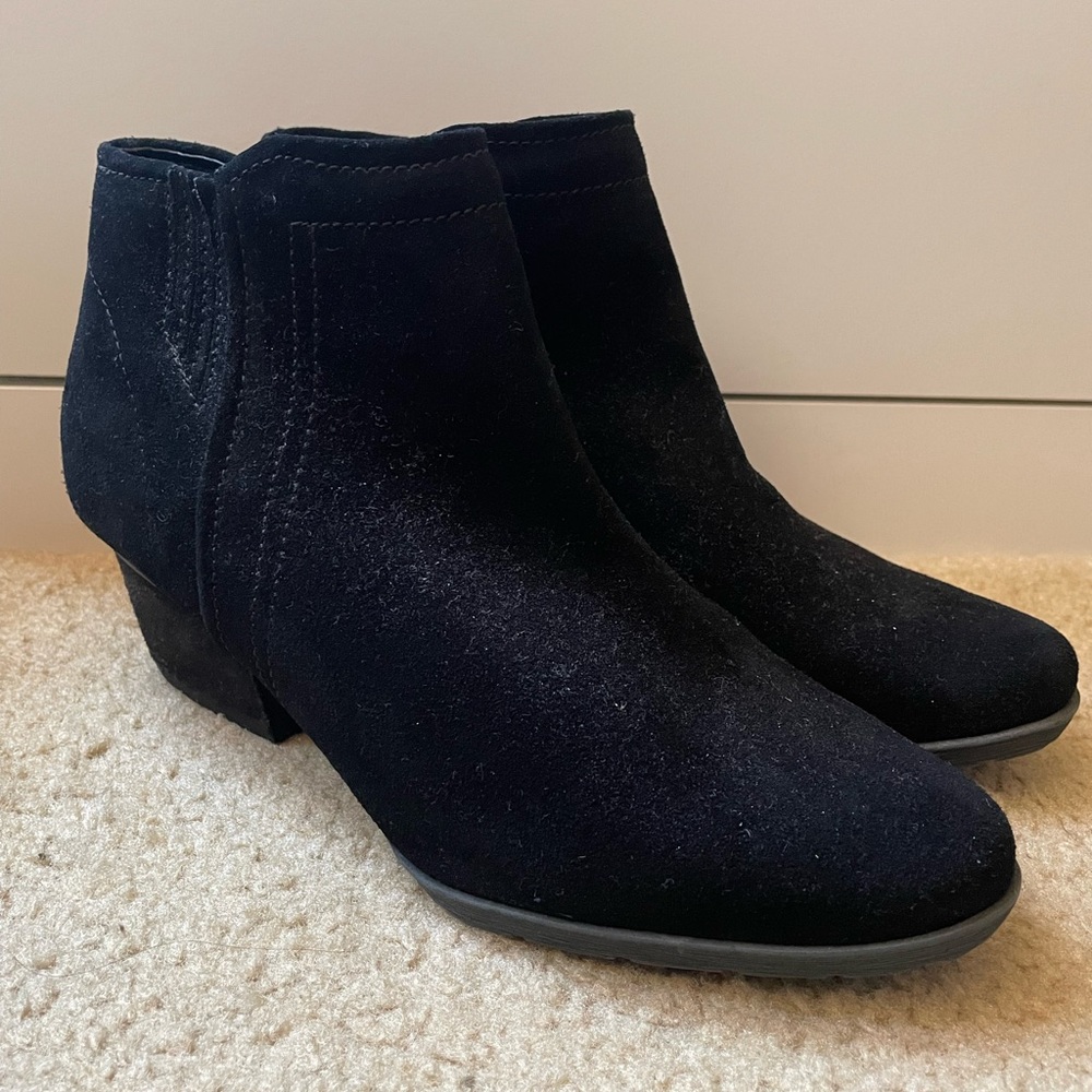 Brand New Blondo Booties